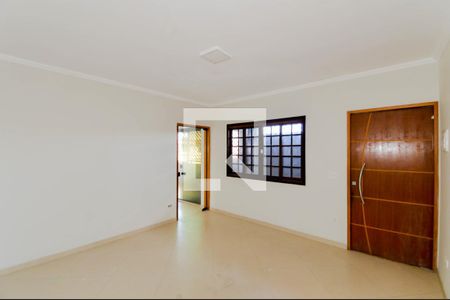 Sala de casa para alugar com 3 quartos, 190m² em Jardim Presidente Dutra, Guarulhos