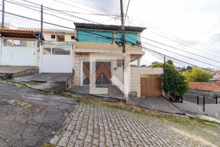 Fachada de casa para alugar com 1 quarto, 120m² em Vila Campanela, São Paulo