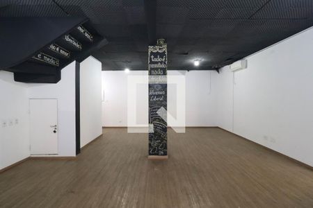 Sala de casa à venda com 4 quartos, 210m² em Pinheiros, São Paulo