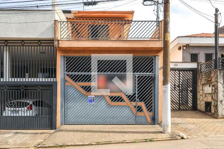 Fachada de casa à venda com 3 quartos, 90m² em Vila Liviero, São Paulo