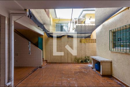 Quintal de casa à venda com 3 quartos, 182m² em Moinho Velho, São Paulo