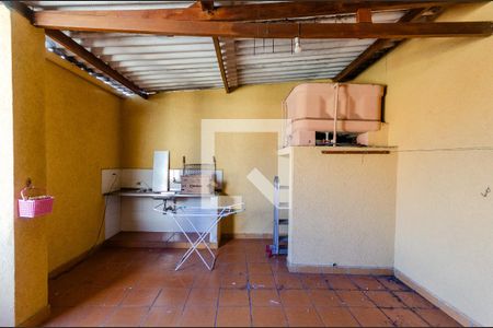 Área de Serviço de casa à venda com 3 quartos, 182m² em Moinho Velho, São Paulo