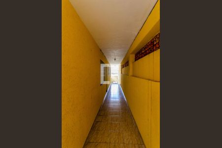 Corredor de casa à venda com 3 quartos, 200m² em Moinho Velho, São Paulo