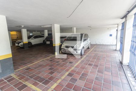 Garagem de apartamento à venda com 4 quartos, 140m² em Vila Barragem Santa Lucia, Belo Horizonte
