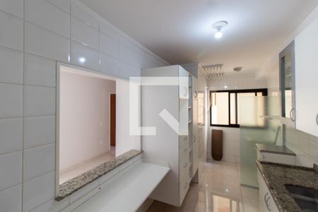 Cozinha de apartamento à venda com 2 quartos, 70m² em Centro, Campinas