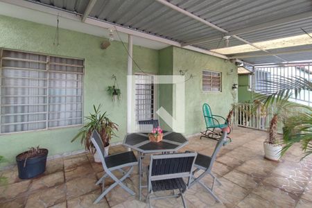 Quintal - Garagem de casa à venda com 2 quartos, 250m² em Vila Aurocan, Campinas