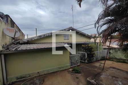 Quintal - Fundos de casa à venda com 2 quartos, 250m² em Vila Aurocan, Campinas
