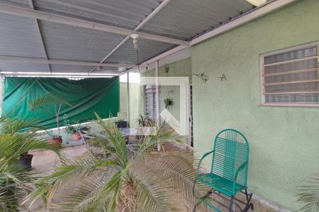 Quintal - Garagem de casa à venda com 2 quartos, 250m² em Vila Aurocan, Campinas