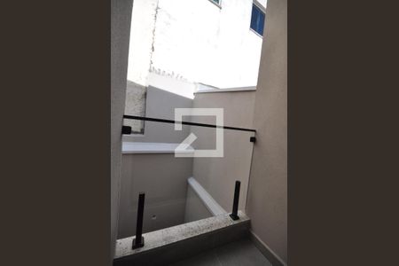 Sacada da Banheiro da Suíte 3 de casa à venda com 3 quartos, 115m² em Vila Isolina Mazzei, São Paulo
