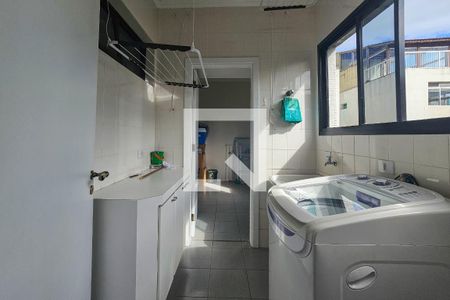 Área de serviço de apartamento para alugar com 4 quartos, 400m² em Jardim Três Marias, Guarujá