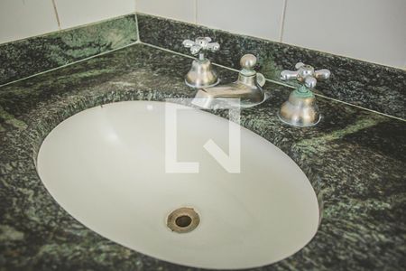Apartamento à venda com 62m², 2 quartos e 2 vagasBanheiro Suíte