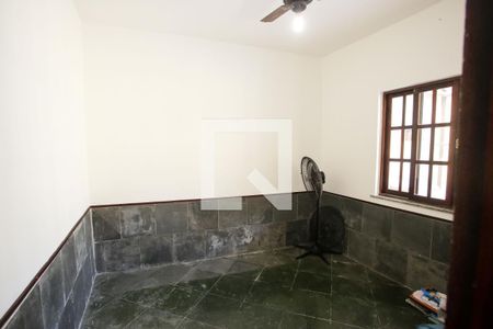 Quarto  de casa para alugar com 2 quartos, 180m² em Freguesia (jacarepaguá), Rio de Janeiro