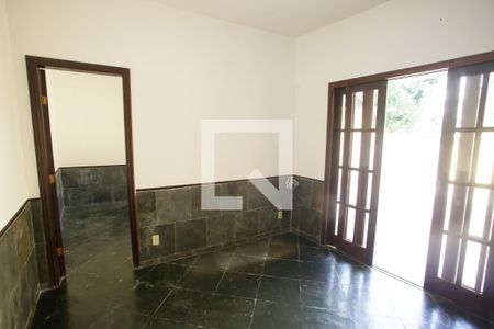 Sala de casa para alugar com 2 quartos, 180m² em Freguesia (jacarepaguá), Rio de Janeiro