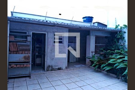 Casa à venda com 4 quartos, 200m² em Parque Imperial, São Paulo