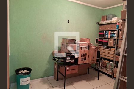 Casa à venda com 4 quartos, 200m² em Parque Imperial, São Paulo