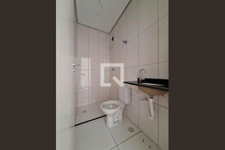 Casa de condomínio à venda com 63m², 2 quartos e 1 vagaBanheiro /Suite 2