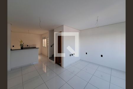 Sala de casa de condomínio à venda com 2 quartos, 63m² em Vila Aurora (zona Norte), São Paulo
