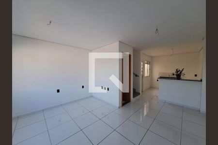 Sala de casa de condomínio à venda com 2 quartos, 63m² em Vila Aurora (zona Norte), São Paulo