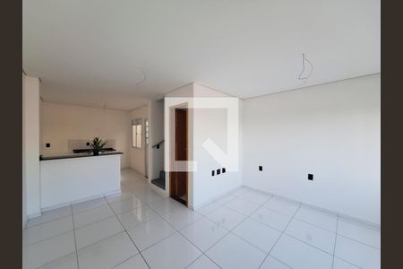 Sala de casa de condomínio à venda com 2 quartos, 63m² em Vila Aurora (zona Norte), São Paulo