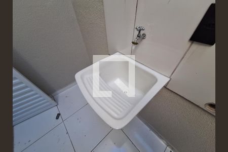 Casa de condomínio à venda com 63m², 2 quartos e 1 vagaÁrea de Serviço