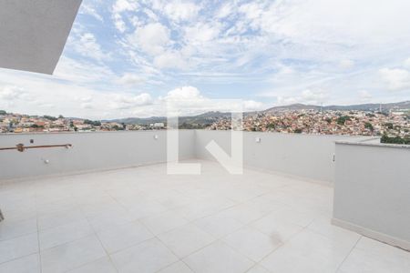 Cobertura/Área de Serviço de apartamento à venda com 2 quartos, 105m² em São Geraldo, Belo Horizonte