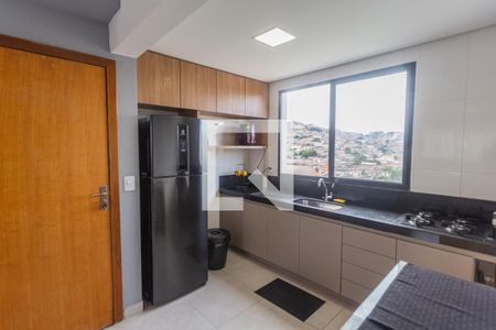 Cozinha de apartamento à venda com 2 quartos, 105m² em São Geraldo, Belo Horizonte
