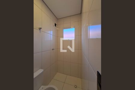 Casa de condomínio à venda com 85m², 2 quartos e 1 vagaBanheiro Quarto 1