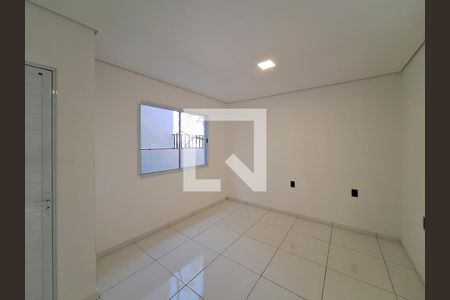 Sala de casa de condomínio à venda com 2 quartos, 85m² em Vila Aurora (zona Norte), São Paulo