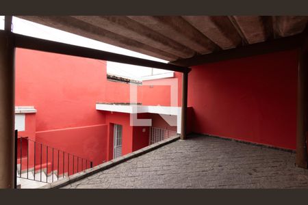 Garagem de casa à venda com 2 quartos, 120m² em Vila Costa Melo, São Paulo