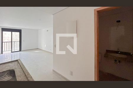 Cozinha integrada de kitnet/studio para alugar com 1 quarto, 27m² em Vila Congonhas, São Paulo