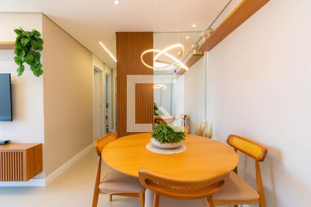 Sala de apartamento à venda com 2 quartos, 55m² em Vila Antonieta, São Paulo