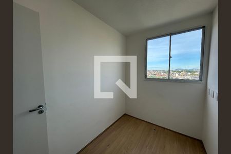Quarto 2 de apartamento para alugar com 2 quartos, 39m² em Bonsucesso, Rio de Janeiro
