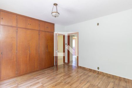 Quarto 1 de casa para alugar com 2 quartos, 75m² em Jaraguá, São Paulo
