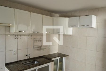 Cozinha de casa de condomínio à venda com 3 quartos, 100m² em Jacarepaguá, Rio de Janeiro