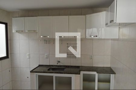 Cozinha de casa de condomínio à venda com 3 quartos, 100m² em Jacarepaguá, Rio de Janeiro