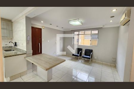Sala de apartamento para alugar com 2 quartos, 70m² em Macuco, Santos