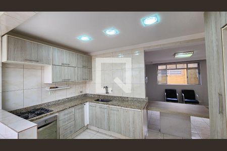 Cozinha de apartamento para alugar com 2 quartos, 70m² em Macuco, Santos