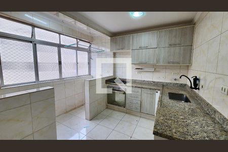 Cozinha de apartamento para alugar com 2 quartos, 70m² em Macuco, Santos