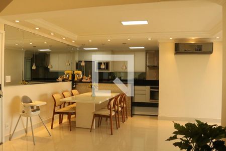 Sala/Cozinha de apartamento à venda com 4 quartos, 255m² em Vila Anastácio, São Paulo