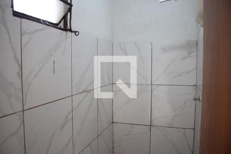 Banheiro de casa para alugar com 2 quartos, 45m² em Pindorama, Belo Horizonte