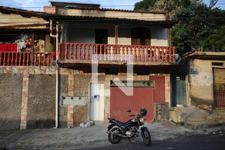 Fachada de casa para alugar com 2 quartos, 45m² em Pindorama, Belo Horizonte