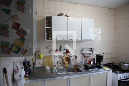 Cozinha de apartamento à venda com 2 quartos, 46m² em Santa Cruz Industrial, Contagem