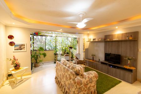 Sala de apartamento à venda com 3 quartos, 130m² em Jardim São Pedro, Porto Alegre