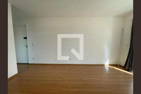 Sala de apartamento para alugar com 3 quartos, 69m² em Jardim das Vertentes, São Paulo