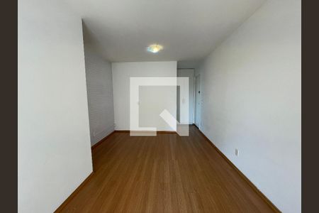 Sala de apartamento para alugar com 3 quartos, 69m² em Jardim das Vertentes, São Paulo