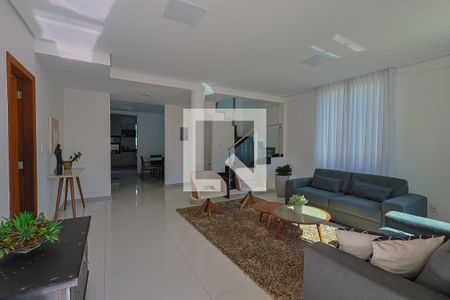 Sala de casa à venda com 6 quartos, 284m² em Garças, Belo Horizonte