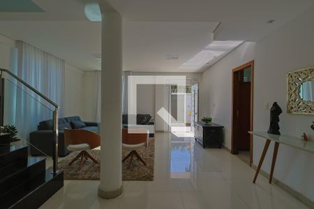 Sala de casa à venda com 6 quartos, 284m² em Garças, Belo Horizonte