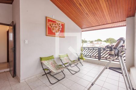 Varanda de casa para alugar com 4 quartos, 256m² em Vila Jaboticabeira, Taubaté