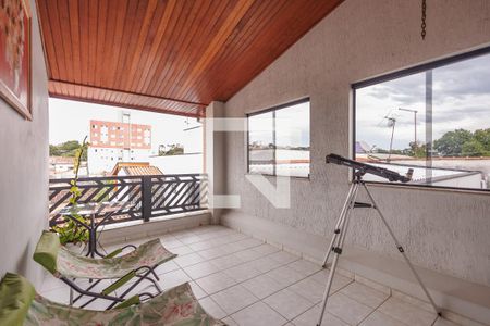 Varanda de casa para alugar com 4 quartos, 256m² em Vila Jaboticabeira, Taubaté