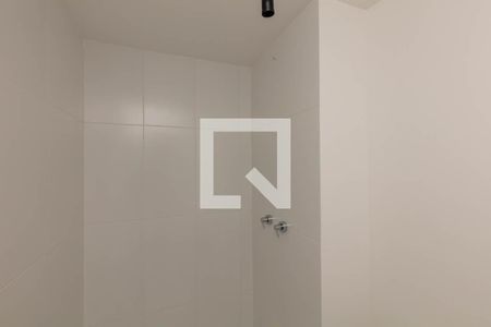 Banheiro de kitnet/studio à venda com 1 quarto, 25m² em Santa Cecília, São Paulo